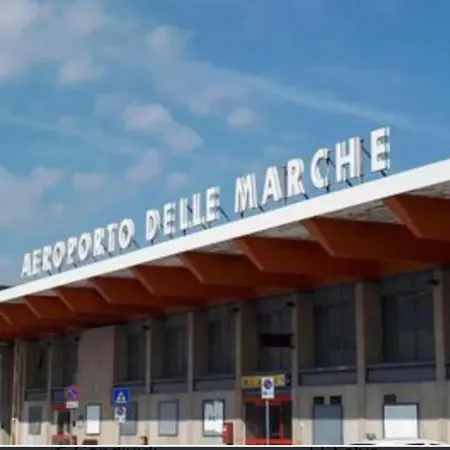 La Dimora Dell'aeroporto Anche A Falconara Marittima